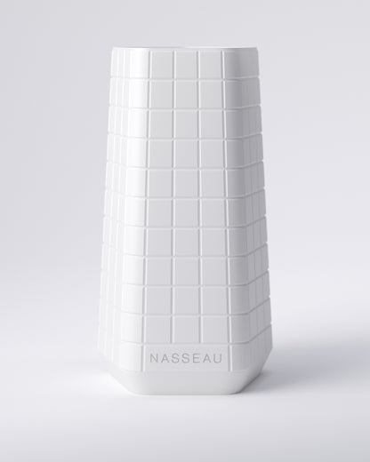 White 3d printed vase with 'Nasseau' branding on a light gray background